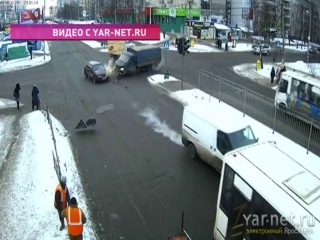 accidents - accidents. in yaroslavl, two collisions occurred at one intersection in a day
