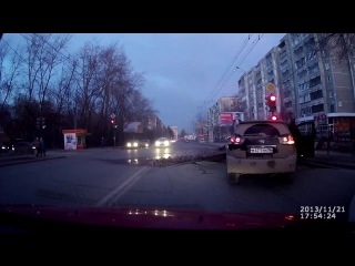 the dvr recorded the moment of collision with the road. this is possible only in russia.